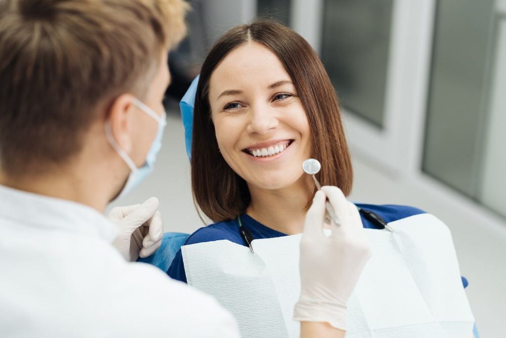 https://www.google.com/url?sa=i&url=https%3A%2F%2Fwww.charmdentalcare.com%2Fcosmetic-teeth-whitening%2F&psig=AOvVaw11xAEuQUiY2yVJ2lA49roa&ust=1756453621698000&source=images&cd=vfe&opi=89978449&ved=0CBUQjRxqFwoTCJifk-SBrY8DFQAAAAAdAAAAABAj
